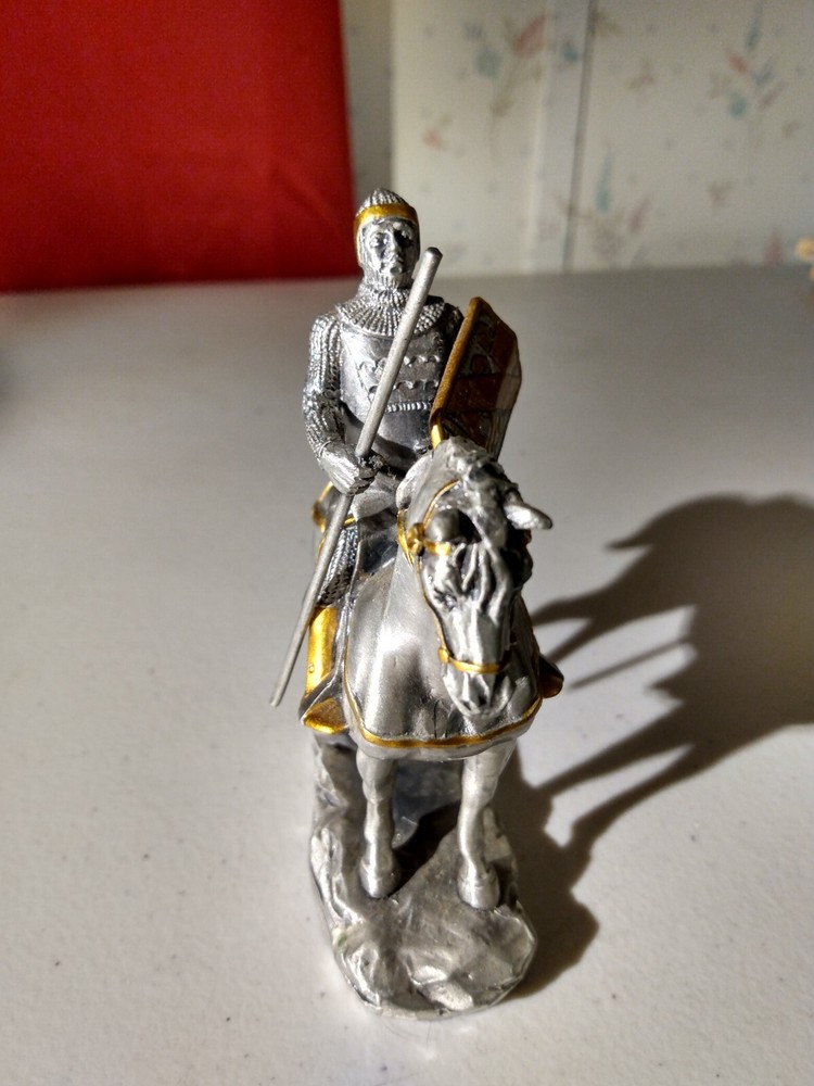 nick nack knight on horse