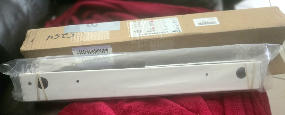 Task Lighting 18 Duplex Receptacle Angle Power Strip. White. New In Box