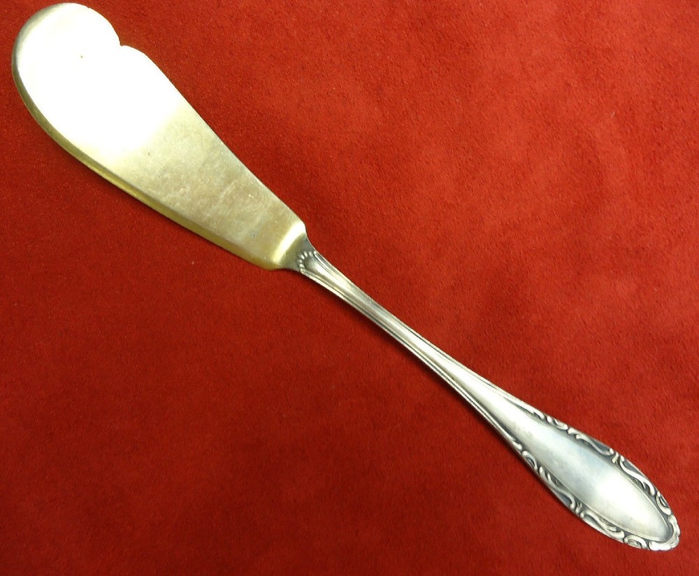 German 800 Silver Flat Handled Master Knife - Rounded End  (#2225)