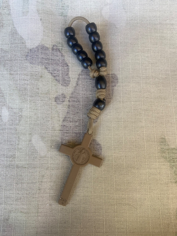 "Bellátor"(Warrior) Military One Decade Rosary - Coyote Tan St Benedict Crucifix