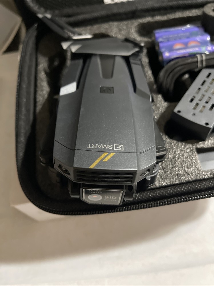 Smart Flow Drone w/ 1080P HD Camera FPV Foldable Carrying Case Adjustable Lens