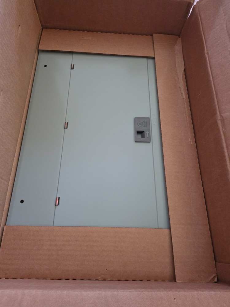 New GE TM2010CCU12 100 Amp Load Center / electrical panel 20-Space 20-Circuit