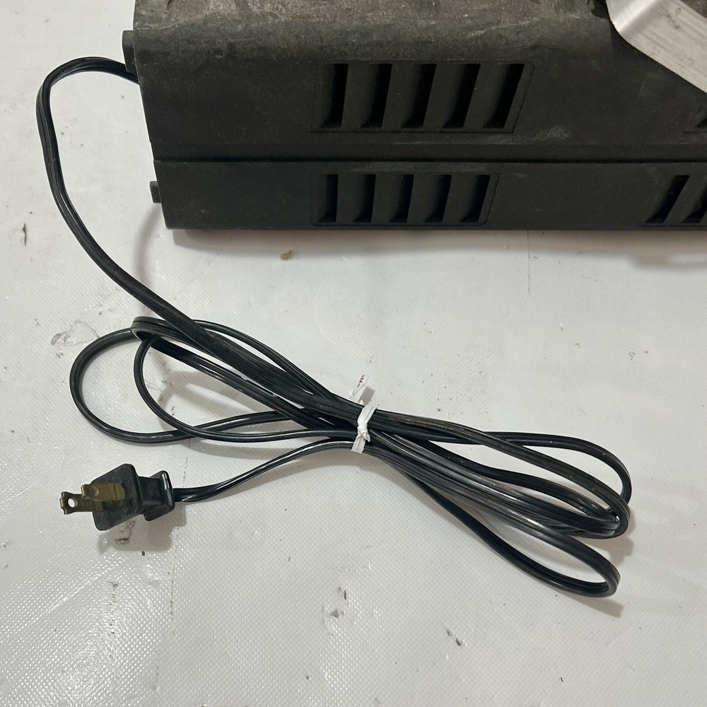 Volpi AG Intralux 5000 Fiberoptic Laboratory Light Source Portable Unit