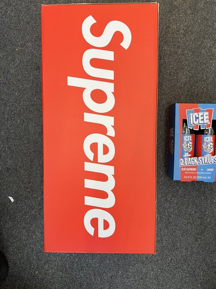 SUPREME/ICEE SLUSHIE MACHINE PRESEEL - IN HAND