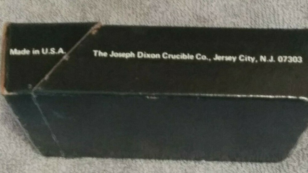 Pink Dixon Lumber Crayons 1 Doz. Box (j)