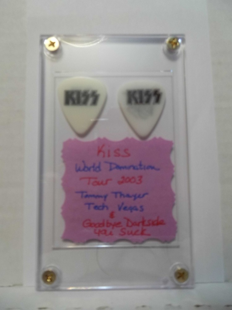 KISS "TOMMY THAYER" (2) GUITAR PICKS IN CASE~2003 READ DESCRIPTION #76