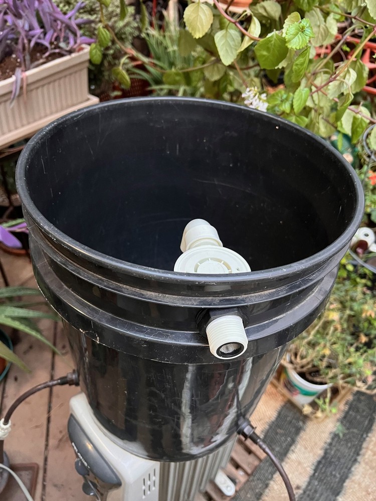 Auto fill Float Valve