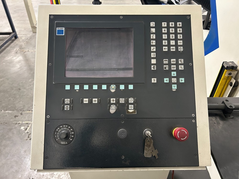 2001 Trumpf Trumatic 2000R CNC Turret Punch Press Machine