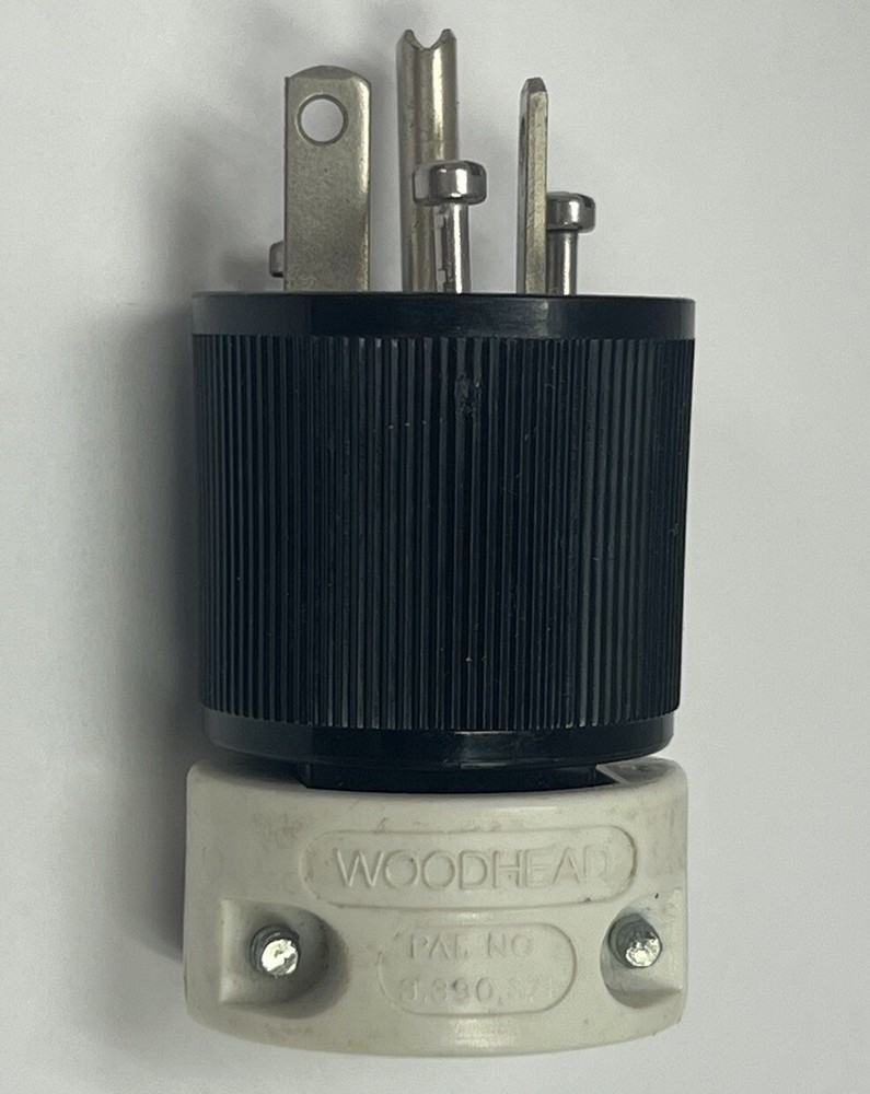 NEW WOODHEAD 3.390.371 PLUG