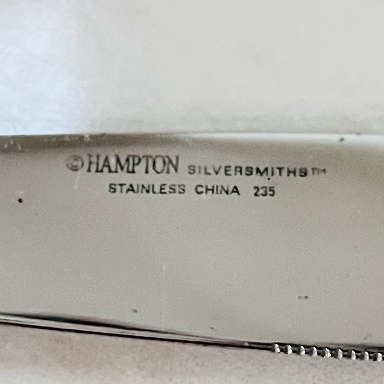 4pc HAMPTON SILVERSMITHS Lausanne Dinner Knife 9 1/2” Stainless Bevel Front/Back