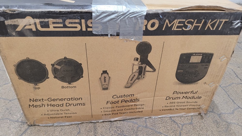 Alesis Nitro Mesh Kit 8-Piece Electronic Drum Set with Mesh Heads - complete