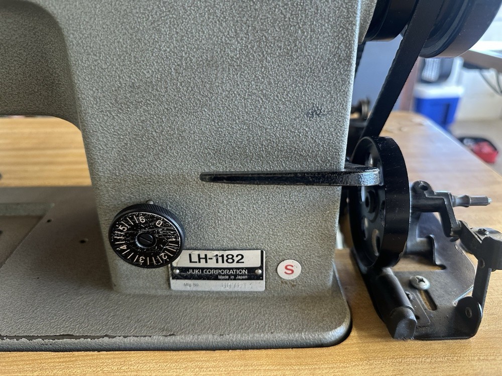 *Juki LH-1182* - Double Needle - Sewing Machine w/ Table & Servo