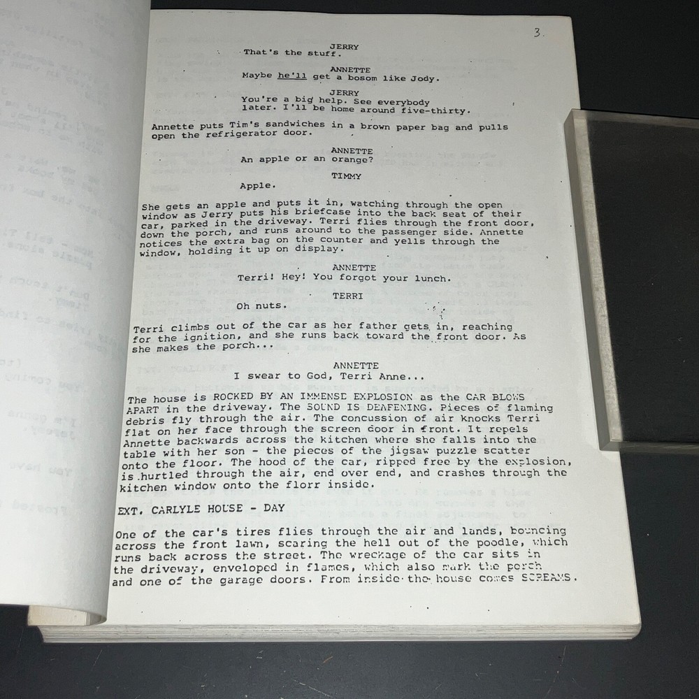 BLIND DATE (1987) 1st Bruce Willis / Stiff Prod. Covers 2nd Draft + COA!