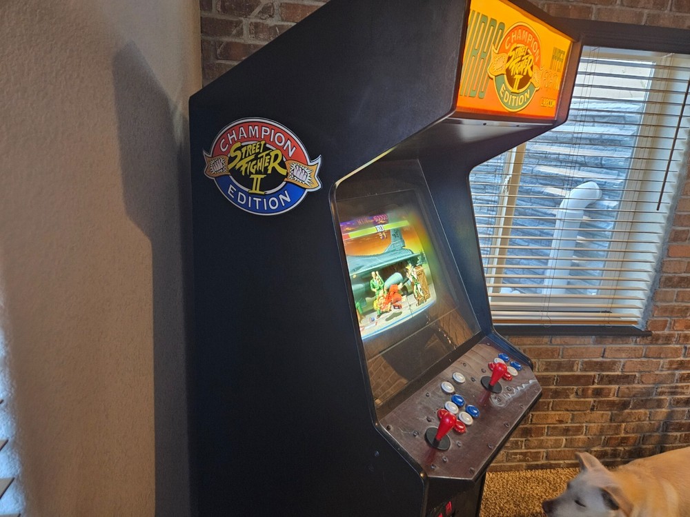 Streetfighter 2 Arcade Machine Rainbow Edition - Rare