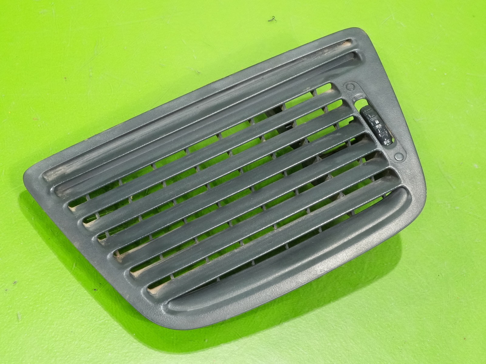 92-95 Civic OEM upper top center dash HVAC air heater AC vent blue