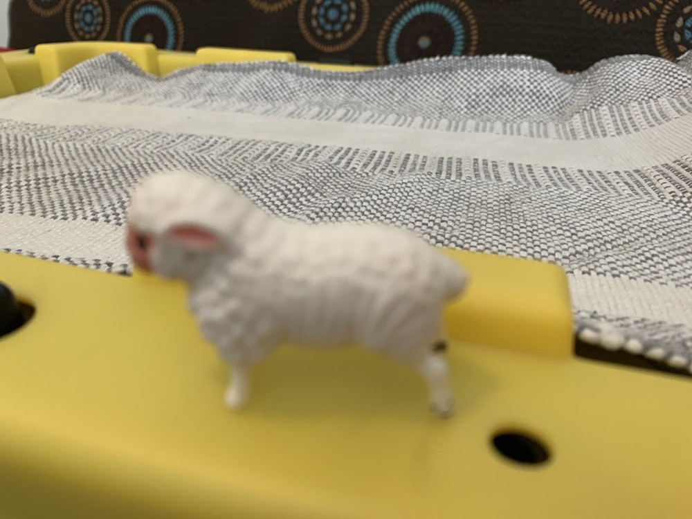 Plastic White Sheep. Number 915.