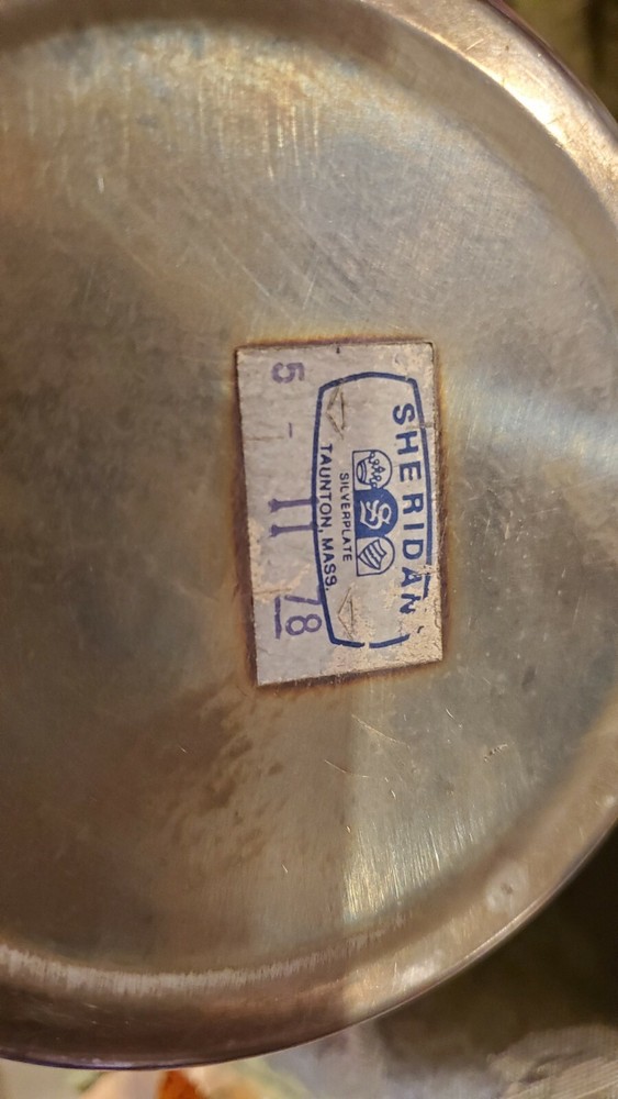 VINTAGE SHERIDAN SILVER ON COOPER WATER PITCHER 7”