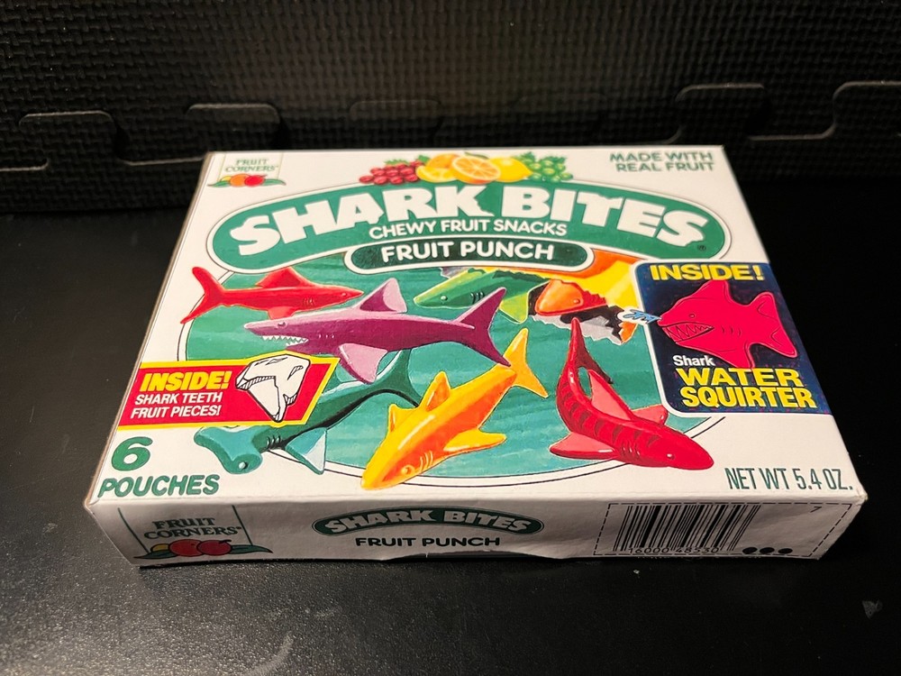 1990 Shark Bites Fruit Snacks (red squirter) - Replacement novelty display box