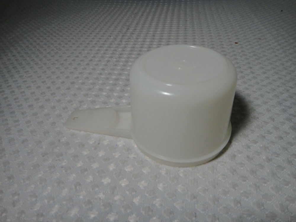 Tupperware Measuring 2/3 Cup Replacement Clear Milk White #763 Kitchen Gadget