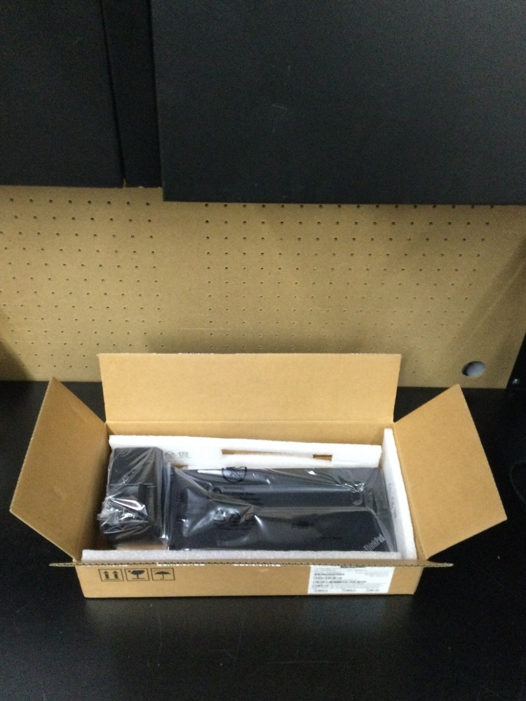 Lenovo ThinkPad Basic 90W Docking Station 40AG0090US