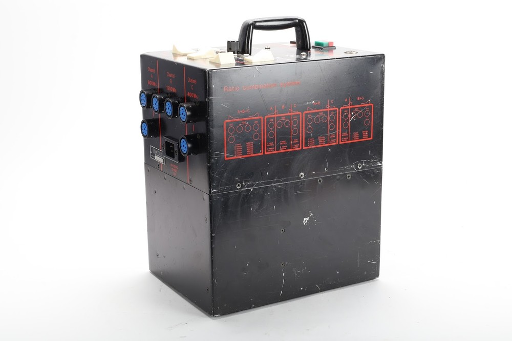 Speedotron 2403CX Lighting Power Supply