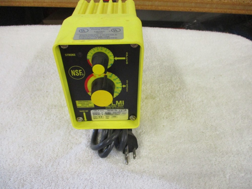 LMI Metering Pump   352BI       A141-352B1