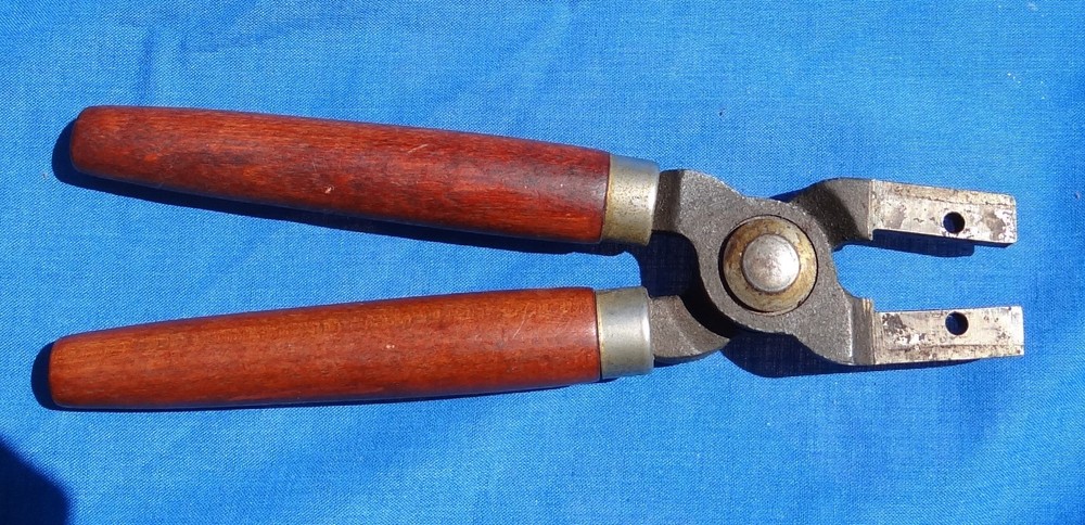 Lyman/Ideal Small Bullet Mold Block Handles 2