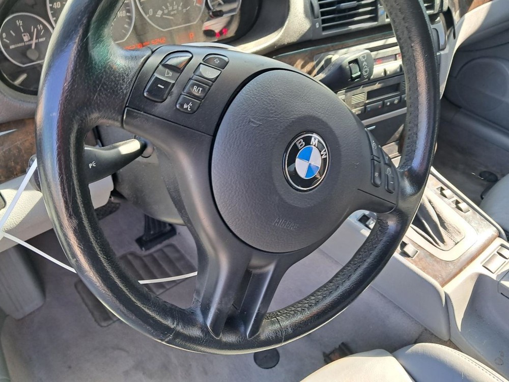 330CI 2002 Glove Box 4821705