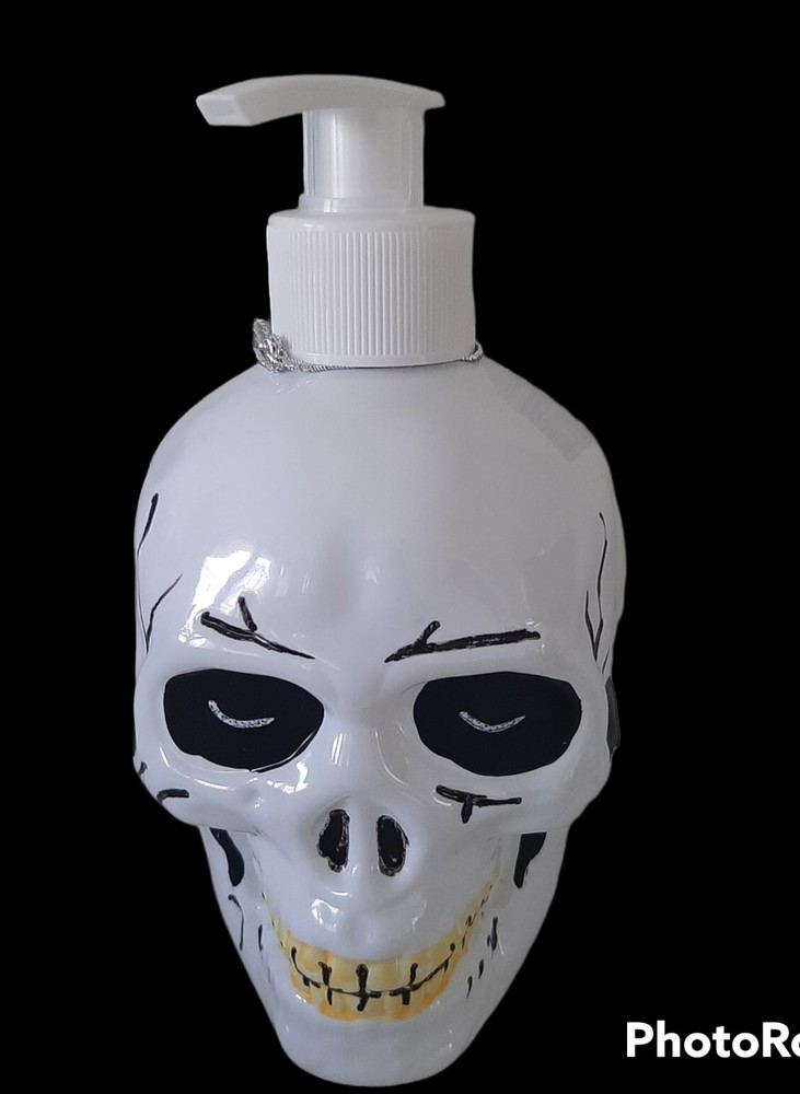 Halloween Ghost and Skull Scented Liquid Hand Soap 10.5 oz -Refillable NWT