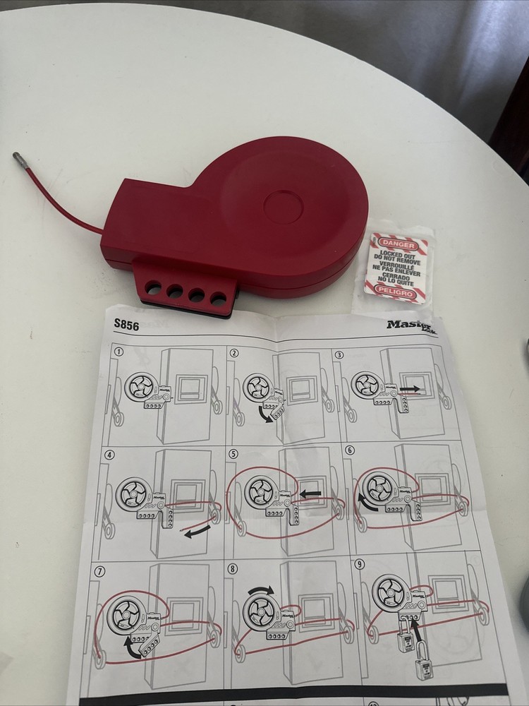 Master Lock S856 Retractable Cable Lockout Device with Steel Cable NEW