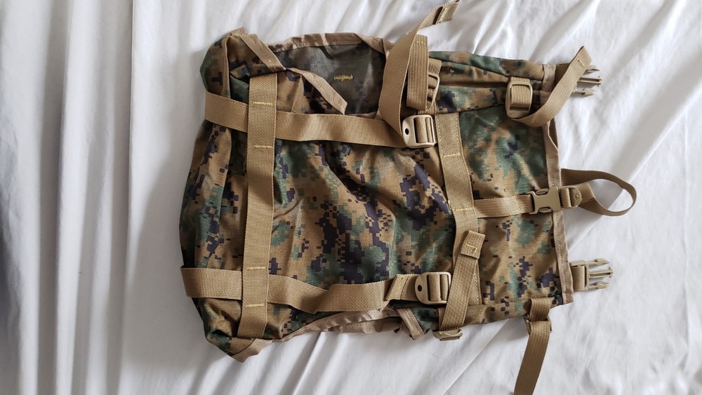 APB03 ILBE Recon main pack complete plus accessory pouches