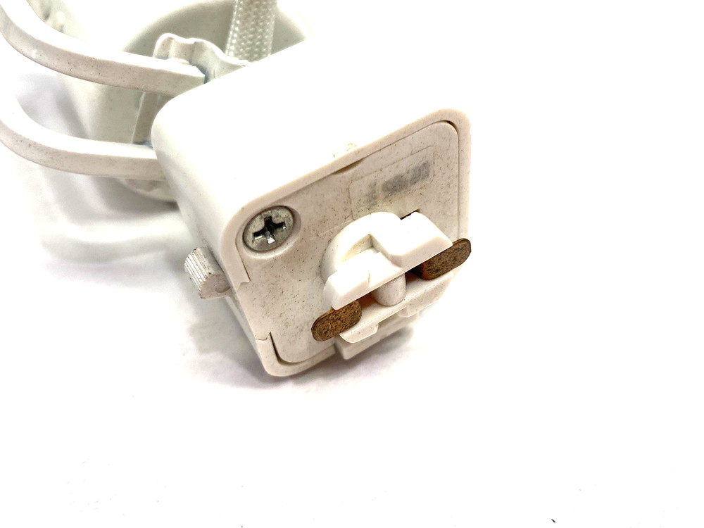 Juno T431WH Trac-Master™ Wireforms® Line Voltage Track Head NO BULB INCLUDED