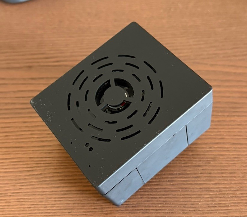 New Raspberry Pi Vilros plug-in Case Plug 'n' Pi Case - Kickstarter
