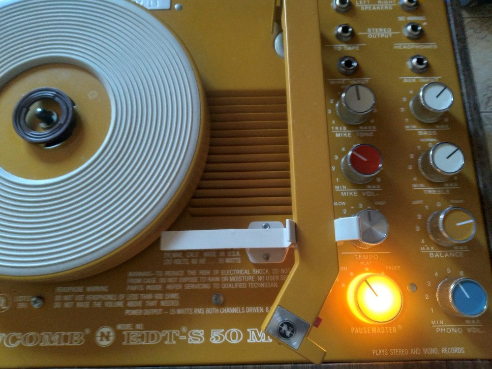 Newcomb EDT-S 50 MV Record Player