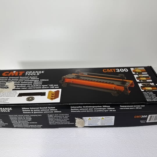 CMT 300 ORANGE TOOLS UNIVERSAL DOVETAIL JIG JOINTING SYSTEM