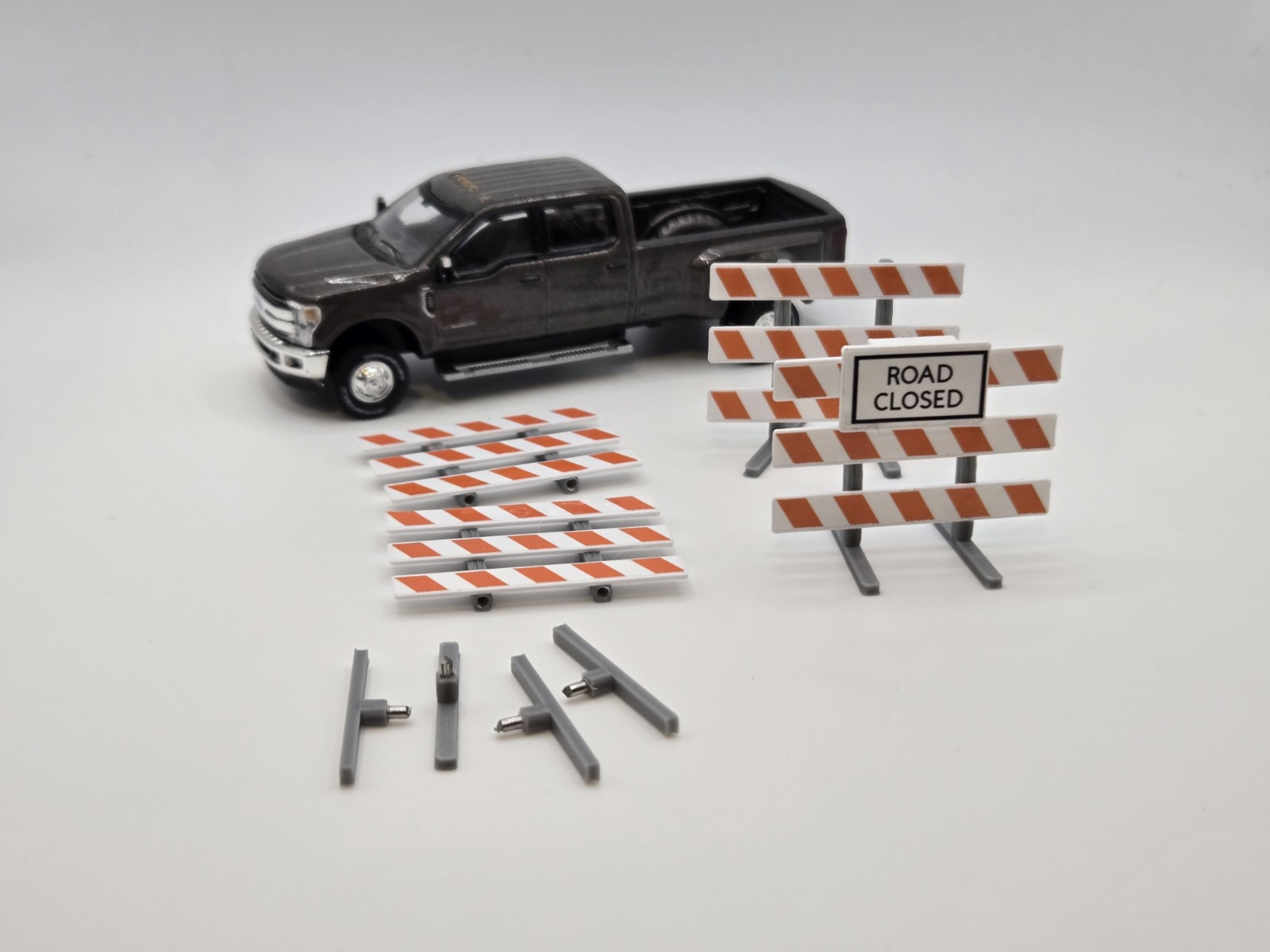 1/64 Scale Type III Barricade *4 Pack* with Road Closed Sign