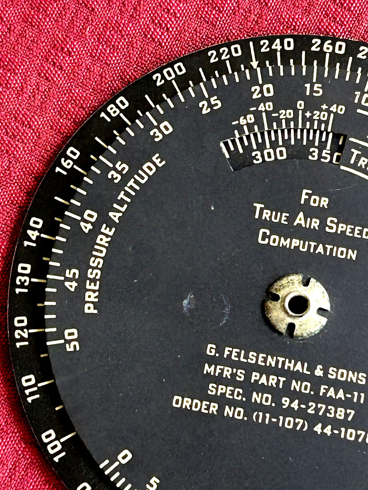 U.S. Army Air Forces TYPE D-4 TIME & DISTANCE COMPUTER