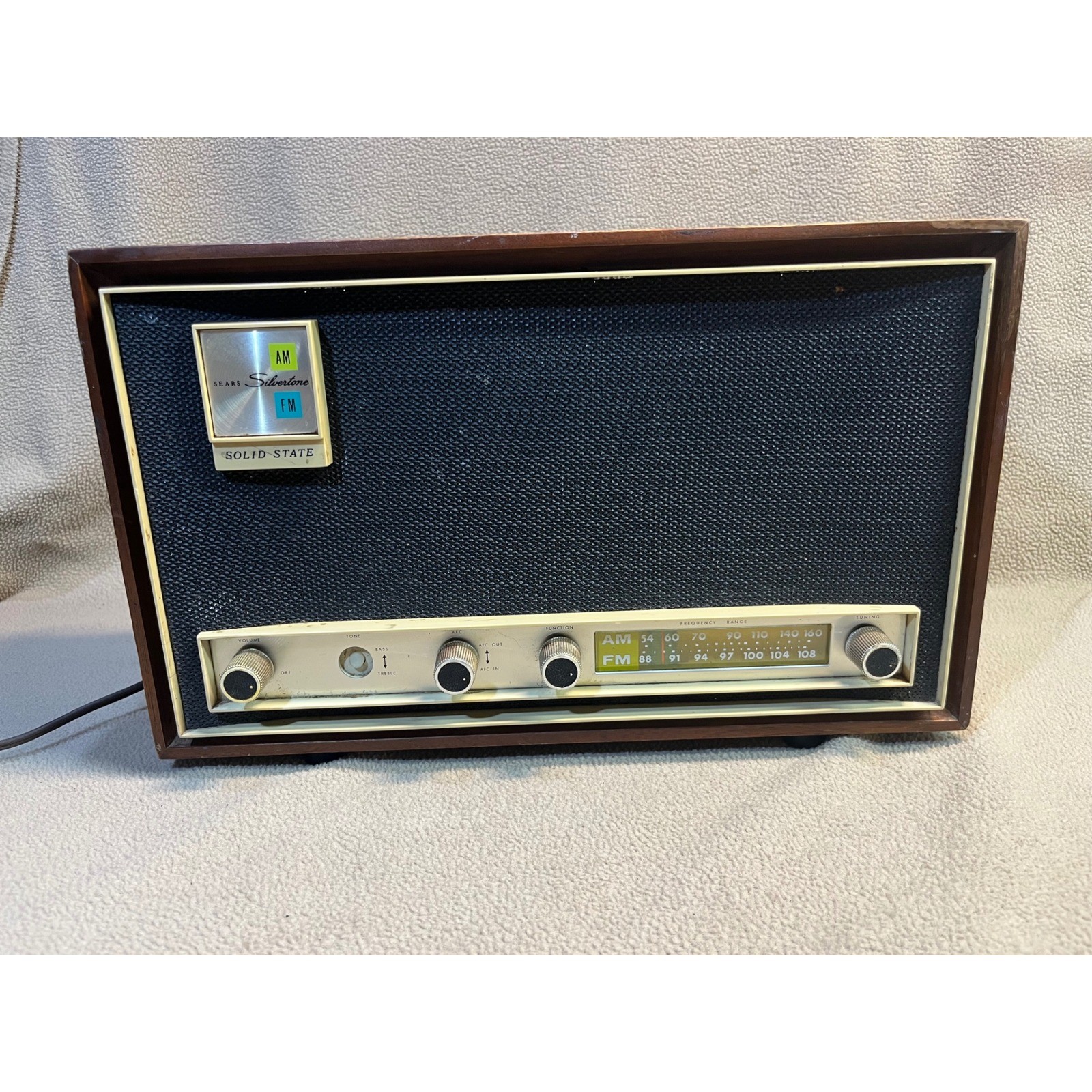 Vintage Sears Silvertone AM FM Solid State Tabletop Radio Wood Grain MCM