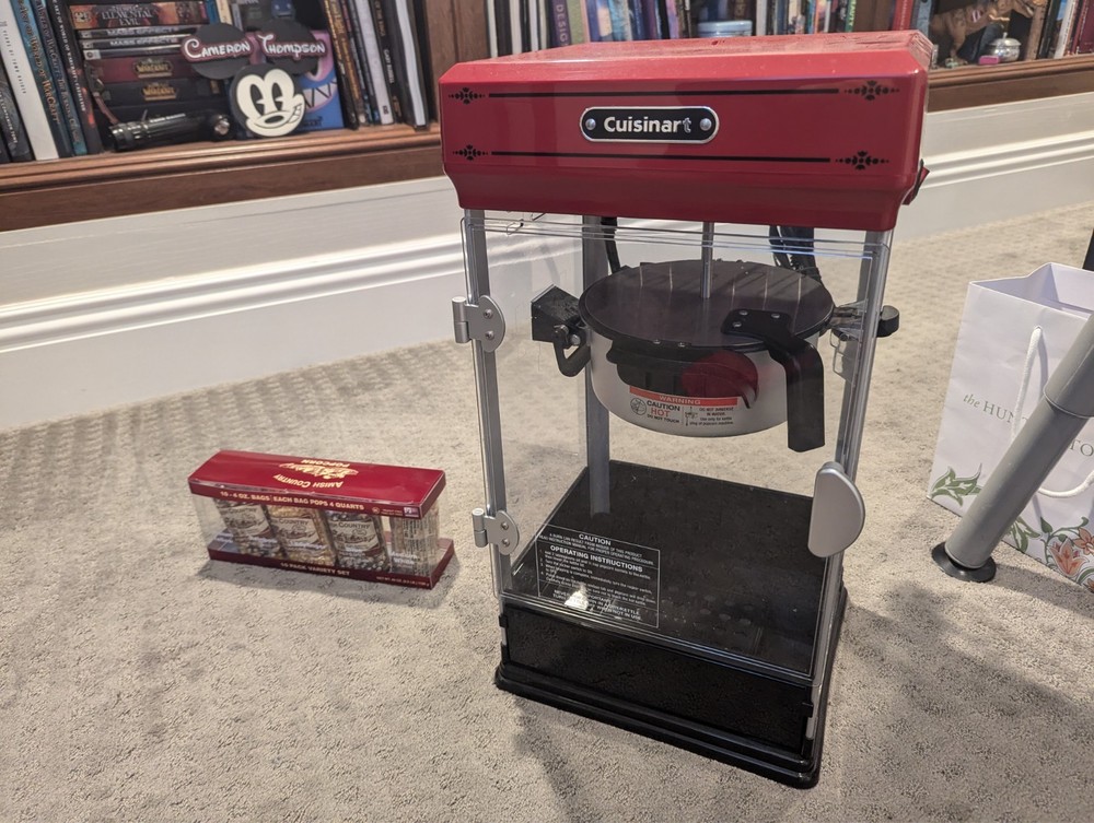 Cuisinart EUC CPM-28 Classic-Style Popcorn Maker, Red, 10 Cups Popcorn 🍿