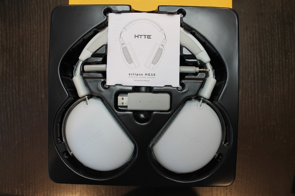 HYTE HG10 Eclipse Lunar Grey wireless gaming headset headphones