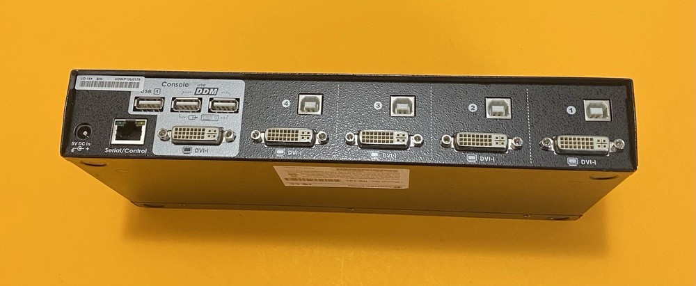 Connect Pro UR-14+CF Master IT USB KVM Switch w/DDM USED