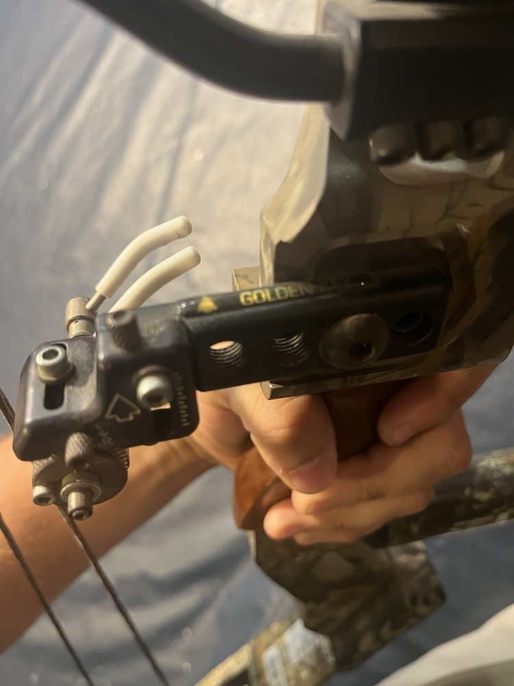 PSE Archery Thunderbolt Compound Camouflage Bow