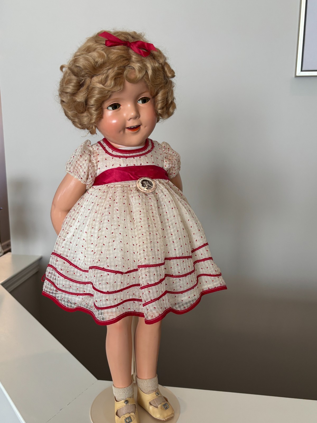27" IDEAL SHIRLEY TEMPLE FABULOUS, 1930S, COP MARK, ORIG. COMPO DOLL, NEAR MINT