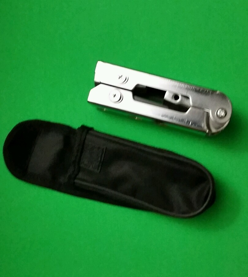 Universal Chainsaw Tool, Multi Tool w / Case, New, 12 Functions, Field service