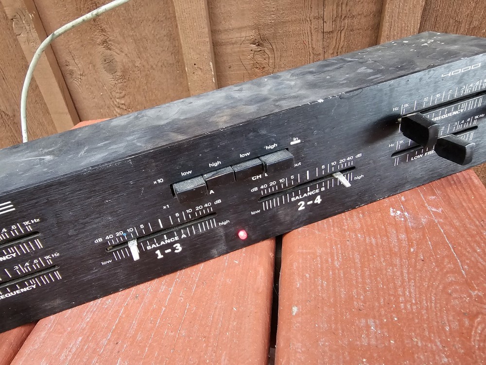 SAE-4000 Stereo Active Crossover