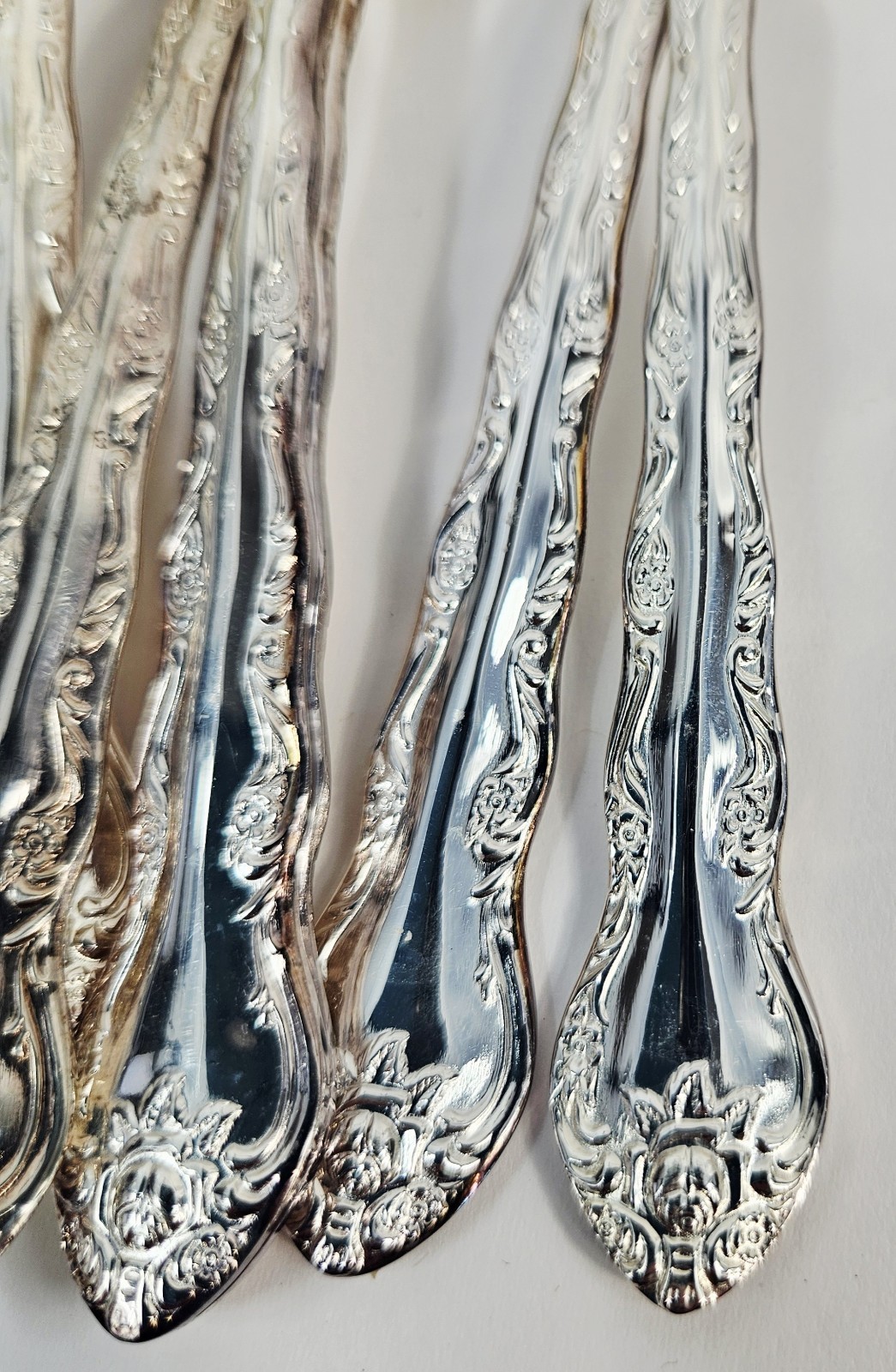 66 pc International Silverplate Abbey Rose Full Service for 12 + 6 Serving Korea