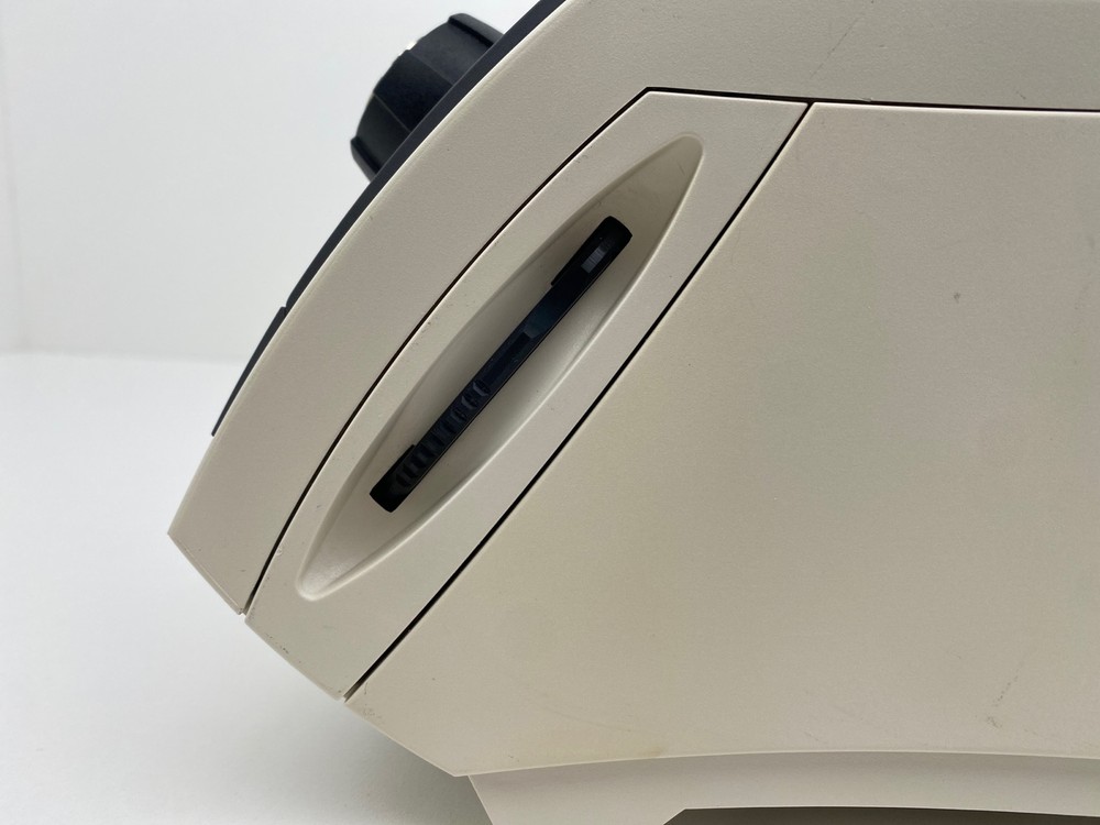 Schott KL 2500 LCD Cold Light Source