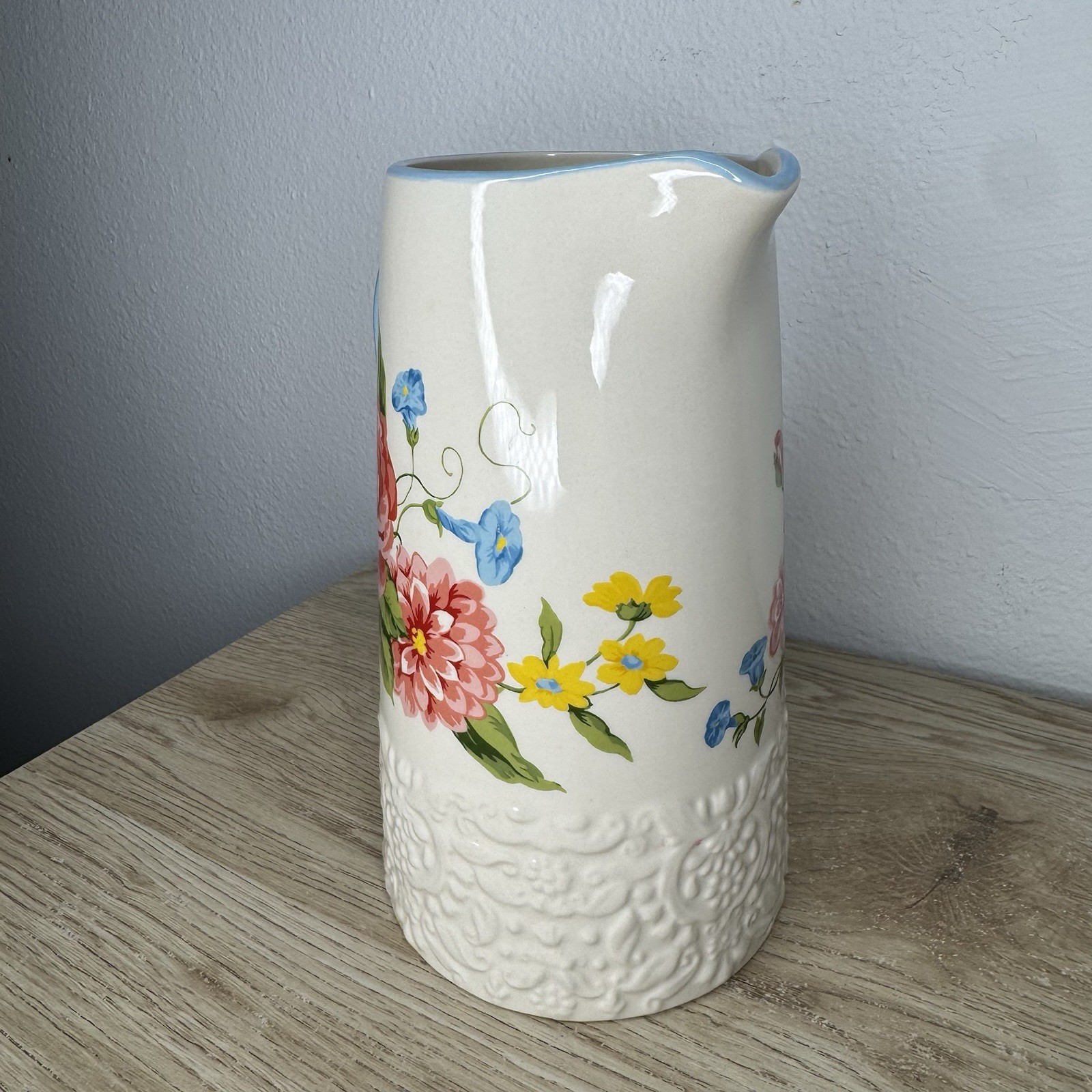 Pioneer Woman Sweet Rose Pitcher 2.1 Quart 9 Inches Talk Floral NEW Western