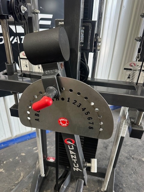 Quantum | Standing Multi-Hip
