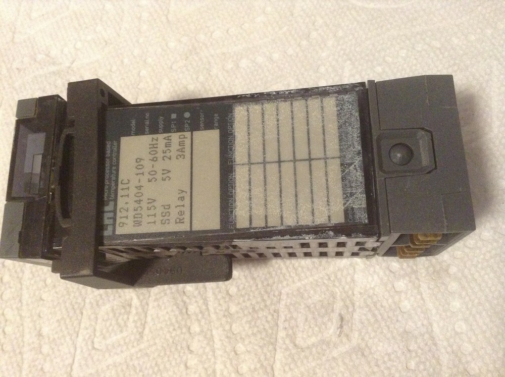 LNL 91211C Temperature Controller